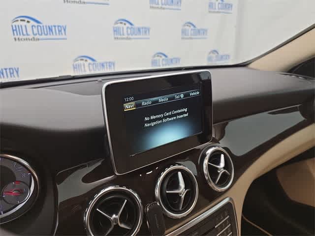 Thumbnail: 2017 Mercedes-Benz GLA - 29