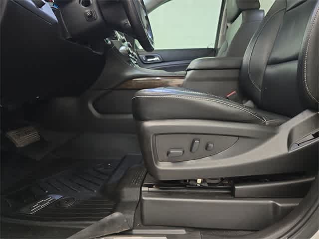 Thumbnail: 2019 Chevrolet Tahoe - 18