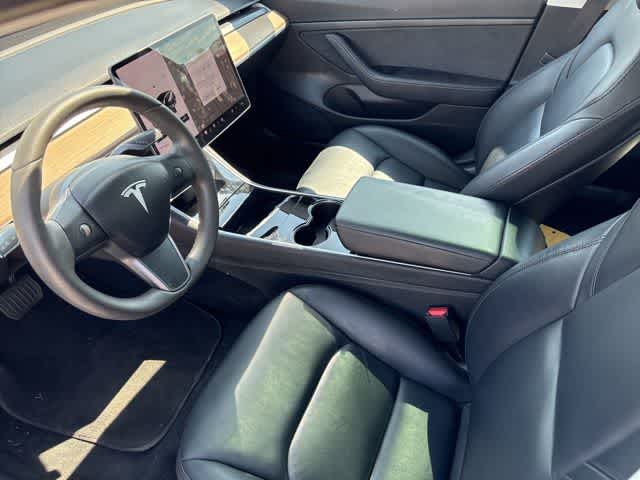 Thumbnail: 2020 Tesla Model 3 - 9