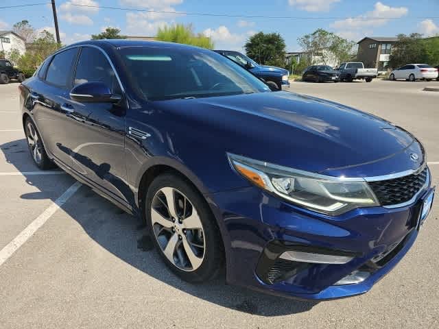 2020 Kia Optima S photo 3