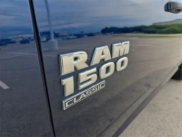 Thumbnail: 2021 RAM 1500 Classic - 13