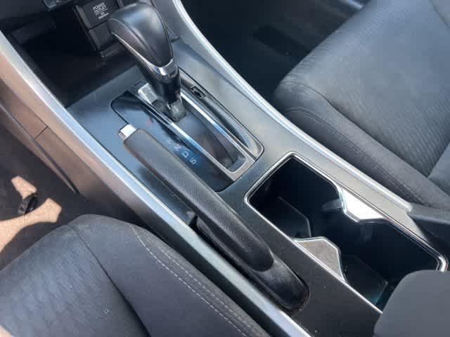 Thumbnail: 2013 Honda Accord - 17