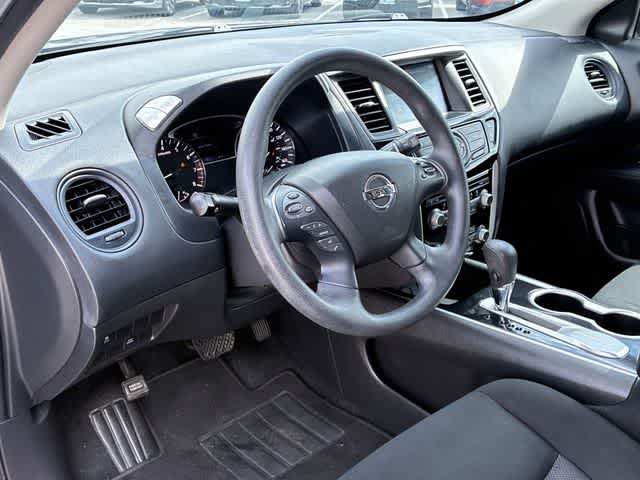 Thumbnail: 2020 Nissan Pathfinder - 2