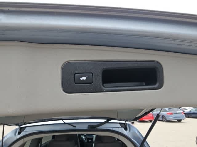 Thumbnail: 2013 Honda Odyssey - 25