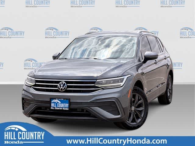 Thumbnail: 2023 Volkswagen Tiguan - 1