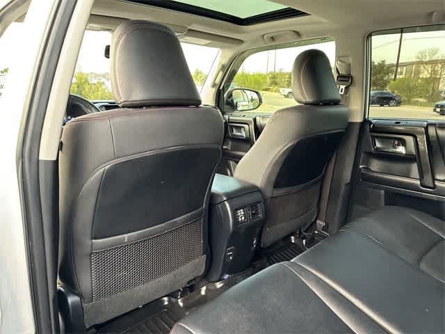 Thumbnail: 2019 Toyota 4Runner - 18