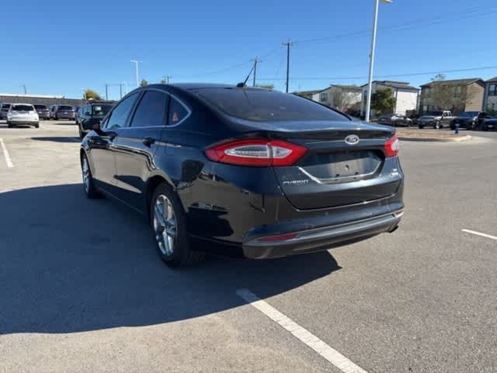 Used 2013 Ford Fusion SE Sedan