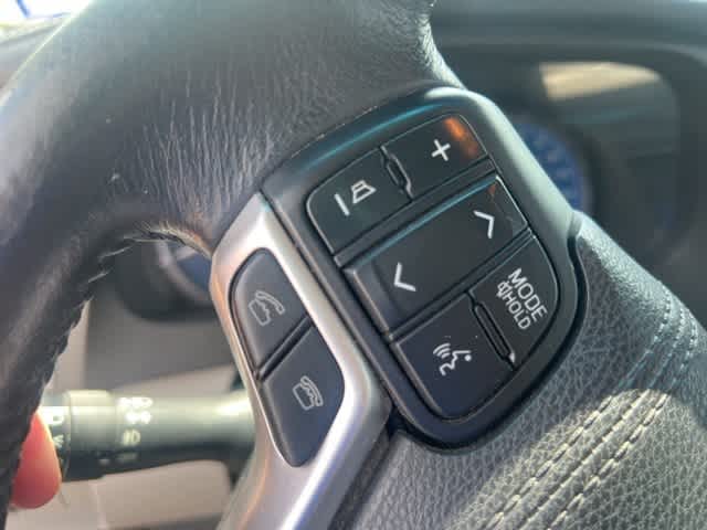 Thumbnail: 2015 Toyota Sienna - 11