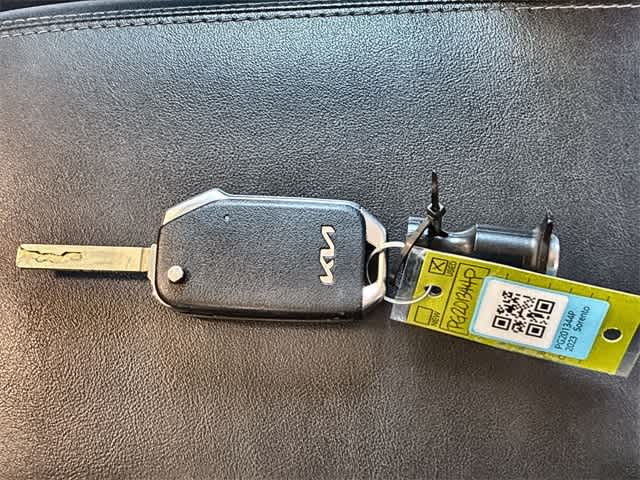 Thumbnail: 2023 Kia Sorento - 36