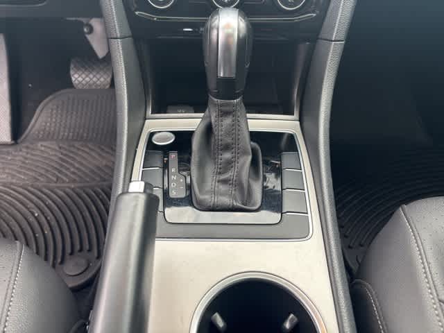 Thumbnail: 2022 Volkswagen Passat - 17