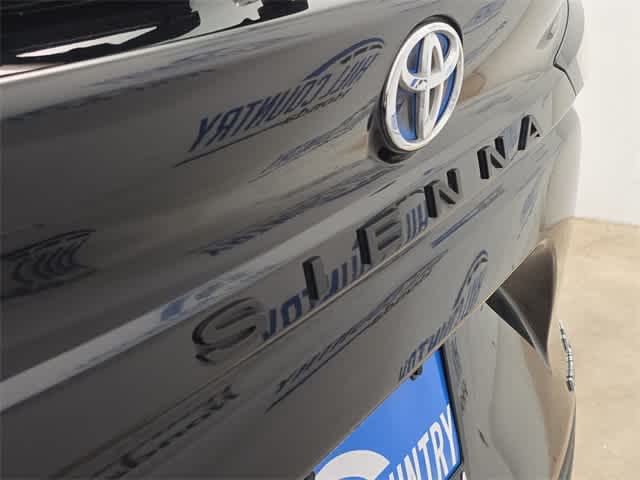 Thumbnail: 2023 Toyota Sienna - 13