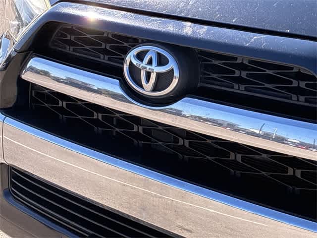 Thumbnail: 2015 Toyota 4Runner - 12