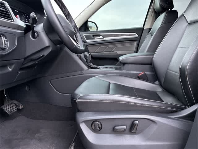 Thumbnail: 2022 Volkswagen Atlas - 18