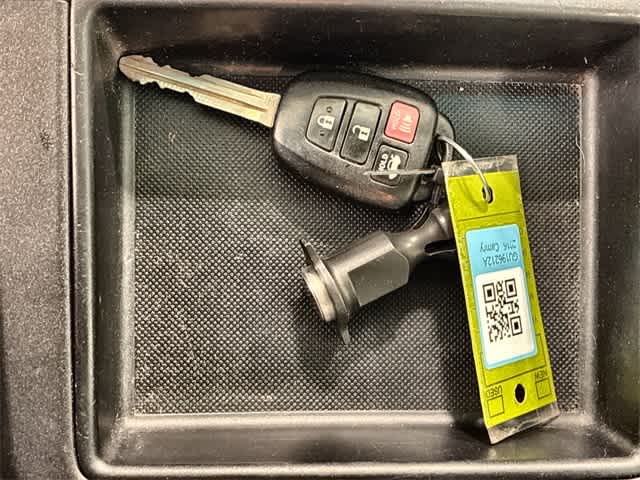 Thumbnail: 2016 Toyota Camry - 35