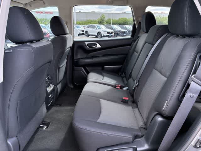 Thumbnail: 2020 Nissan Pathfinder - 20