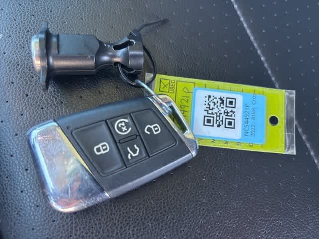 Thumbnail: 2022 Volkswagen Atlas - 24