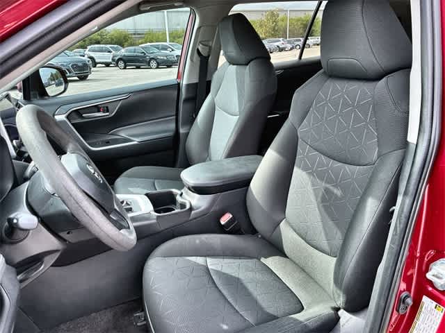 Thumbnail: 2023 Toyota RAV4 - 17