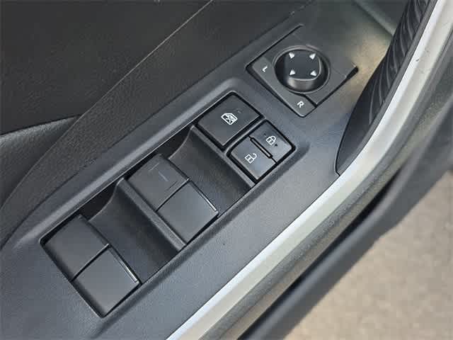 Thumbnail: 2021 Toyota RAV4 - 38