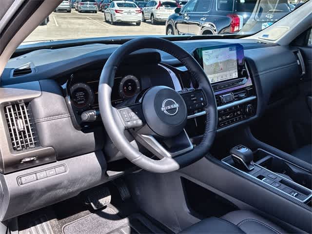 Thumbnail: 2025 Nissan Pathfinder - 2