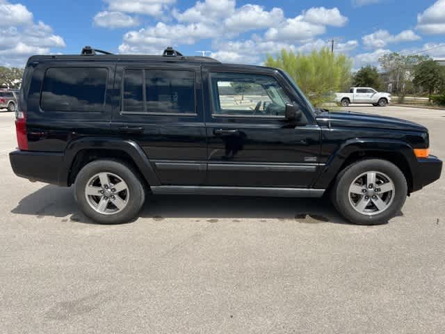 Thumbnail: 2007 Jeep Commander - 6