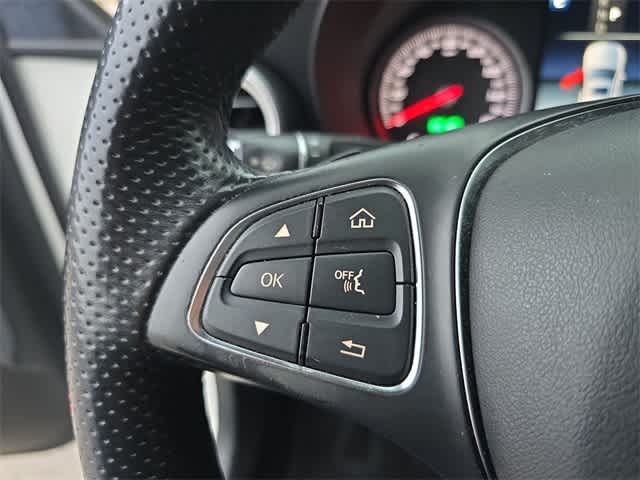 Thumbnail: 2018 Mercedes-Benz GLC - 26