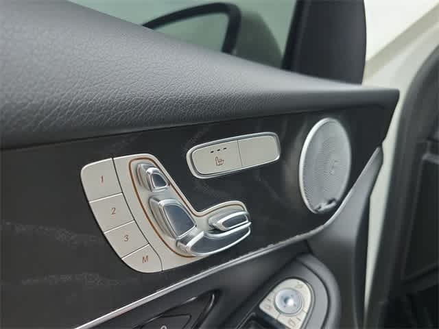 Thumbnail: 2018 Mercedes-Benz GLC - 18