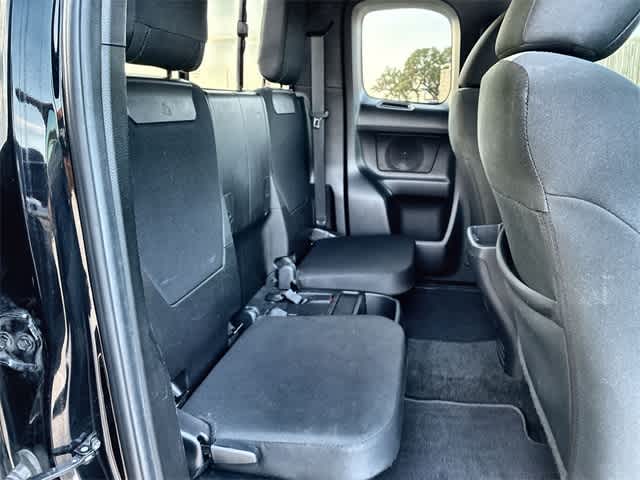 Thumbnail: 2023 Toyota Tacoma - 21