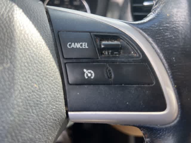 Thumbnail: 2015 Mitsubishi Outlander - 13