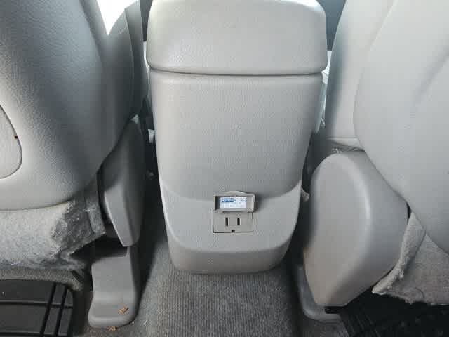 Thumbnail: 2010 Toyota RAV4 - 20