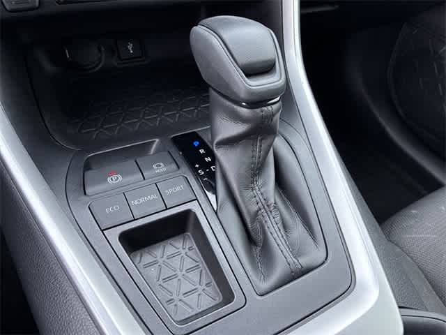 Thumbnail: 2022 Toyota RAV4 - 35