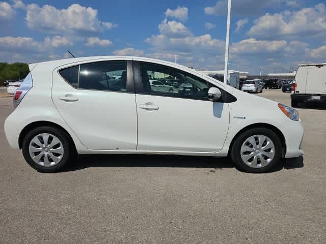 2014 Toyota Prius C One photo 4