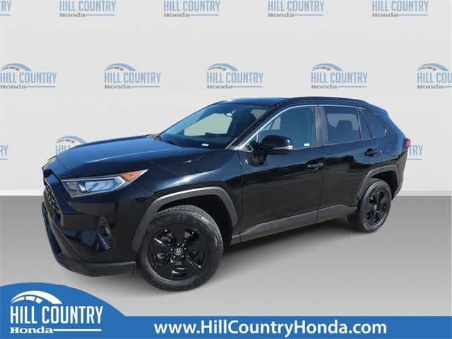 2021 Toyota RAV4 XLE Hero Image