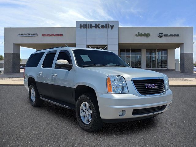 2011 GMC Yukon 4WD 1/2 Ton SLT (4SA)'s photo