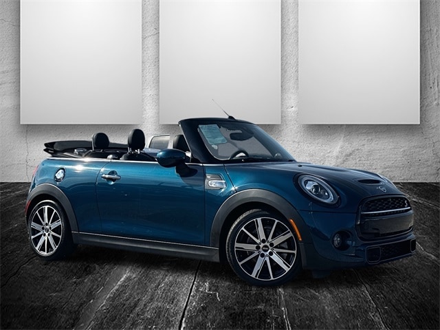 2021 MINI Convertible S's photo
