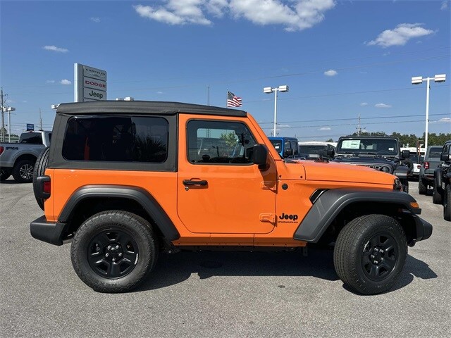 2025 Jeep Wrangler Sport photo 4