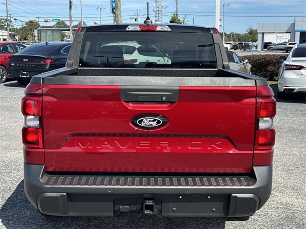 Certified 2025 Ford Maverick XLT Truck
