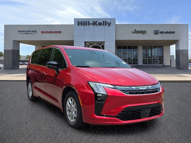 2027 Chrysler Pacifica Select's photo
