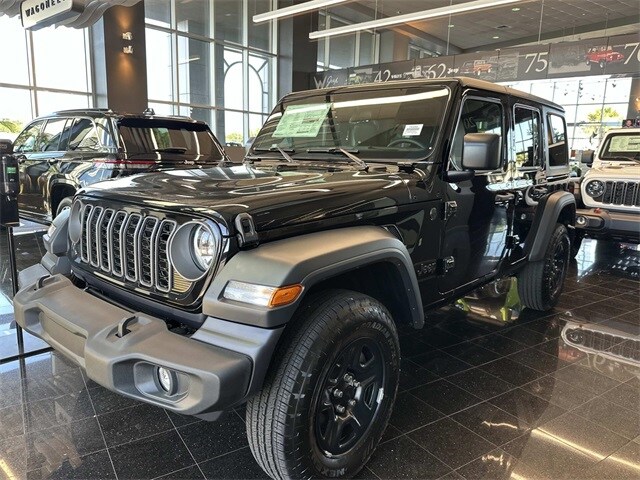 2025 Jeep Wrangler Sport photo 4