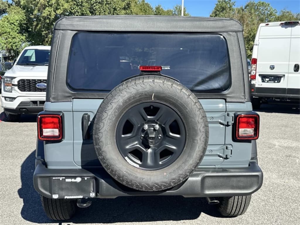 New 2026 Jeep Wrangler Sport Sport Utility