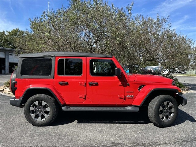 2019 Jeep Wrangler Unlimited Sahara photo 4