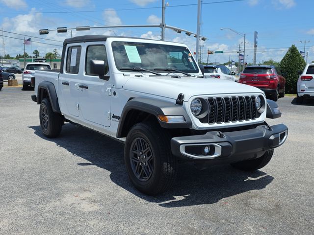 2025 Jeep Gladiator Sport S Auto's photo