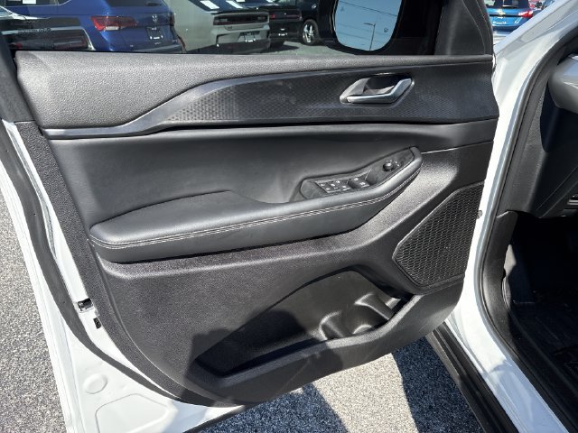 2025 Jeep Grand Cherokee L Altitude - Photo 15