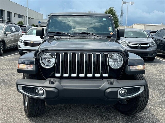 2021 Jeep Wrangler Unlimited Sahara photo 2