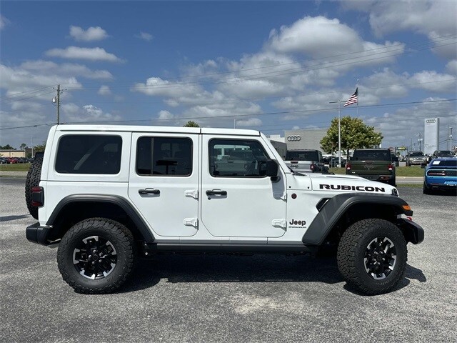 2025 Jeep Wrangler Rubicon photo 4