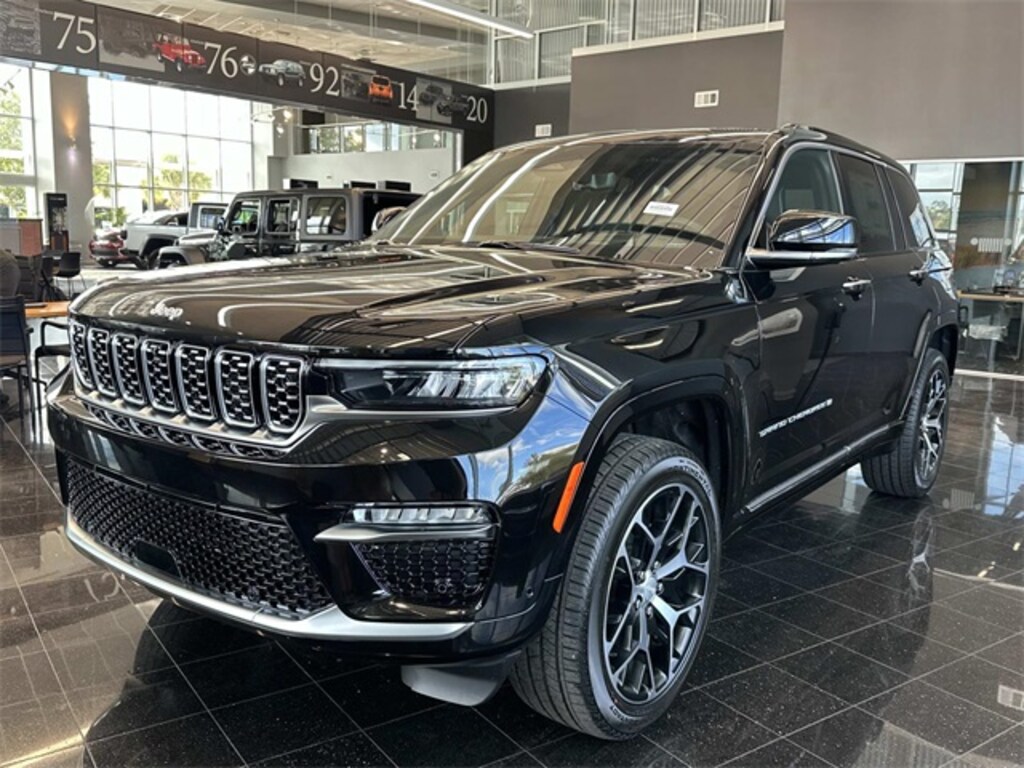 New 2025 Jeep Grand Cherokee Summit Sport Utility