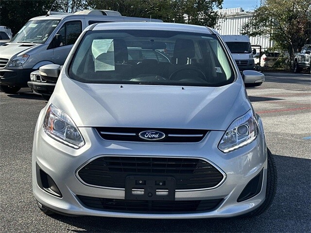 2017 Ford C-Max Hybrid SE photo 2