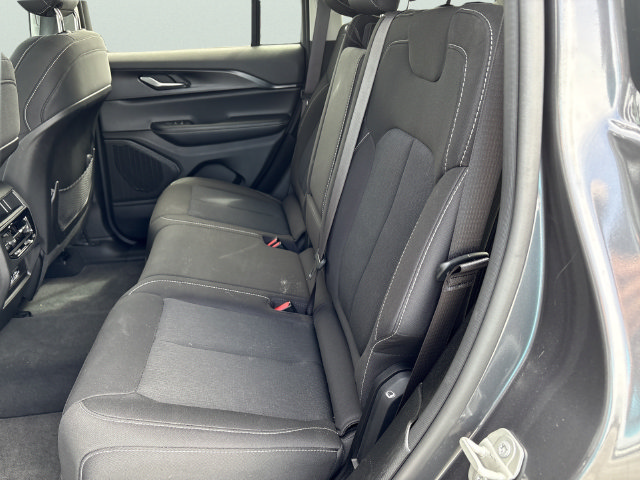 2023 Jeep Grand Cherokee Laredo - Photo 29