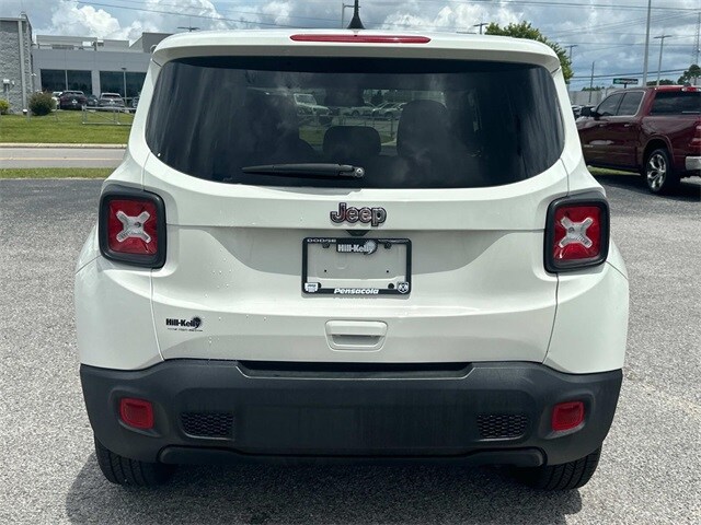 2023 Jeep Renegade Latitude Upland photo 3
