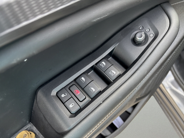 2023 Jeep Grand Cherokee Laredo - Photo 17