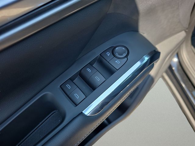 2026 Chevrolet Traverse LT - Photo 18